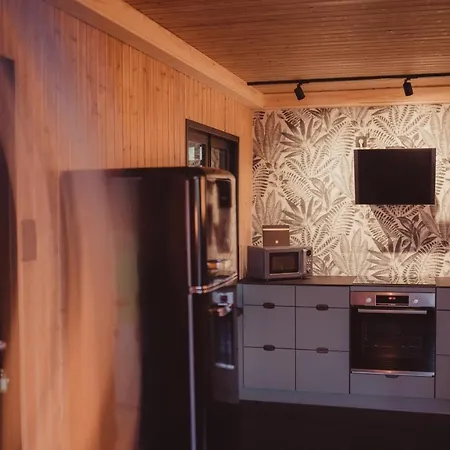 O Nano Glamping Chalet